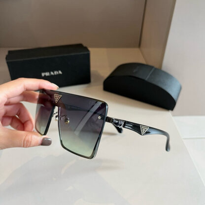 Prada fashion trend sunglasses - Image 3
