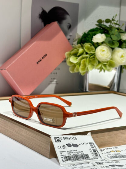 Miu Miu trendy fashion sunglasses - Image 4