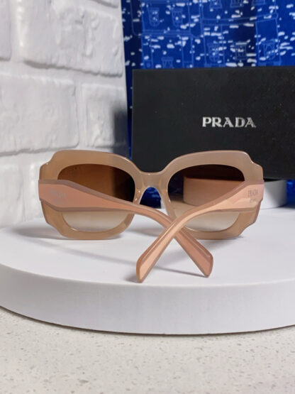 Prada fashion trend sunglasses - Image 4