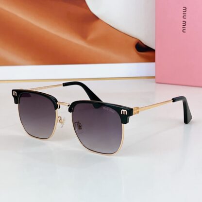 Miu Miu trendy fashion sunglasses - Image 4