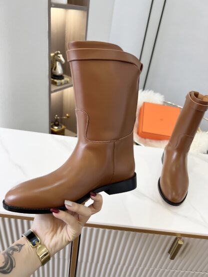 Hermès Classic Brown Silver Buckle Knight Boots - Image 2