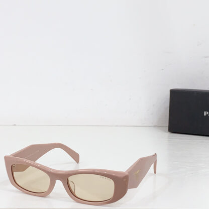 Prada fashion trend sunglasses - Image 3
