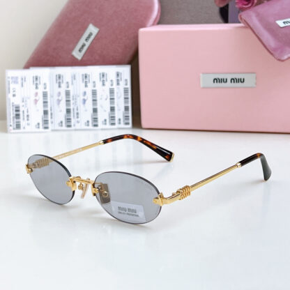 Miu Miu trendy fashion sunglasses - Image 4