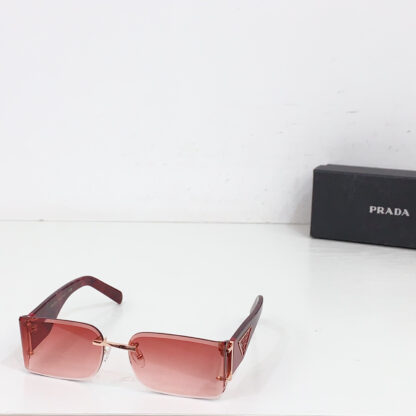 Prada fashion trend sunglasses - Image 3