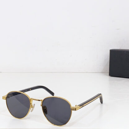 Prada fashion trend sunglasses - Image 3