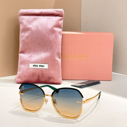 Miu Miu trendy fashion sunglasses - Image 4