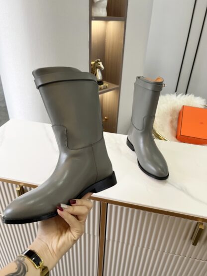 Hermes grey silver buckle classic kelly buckle fashion ankle boots - Image 3