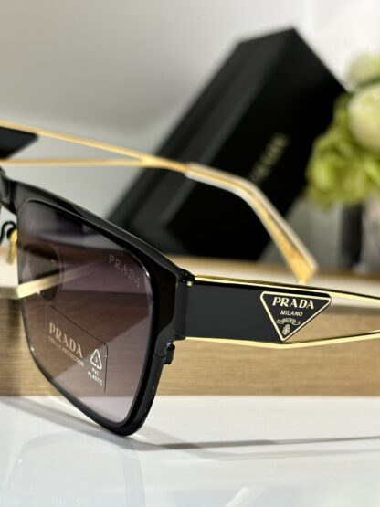 Prada fashion trend sunglasses - Image 3