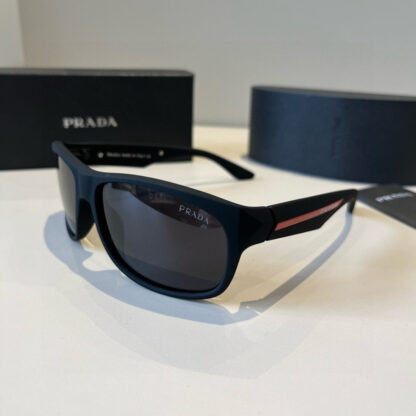 Prada fashion trend sunglasses - Image 3