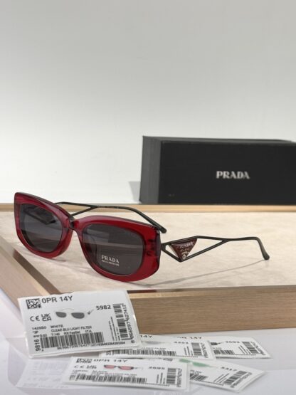 Prada fashion trend sunglasses - Image 3