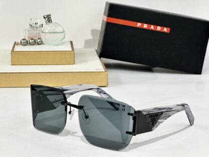 Prada fashion trend sunglasses - Image 3