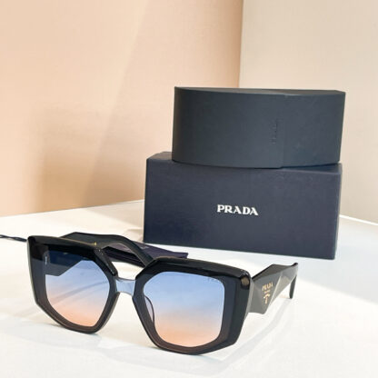 Prada fashion trend sunglasses - Image 3
