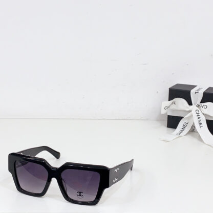 Chanel Fashion Sunglasses - Image 4