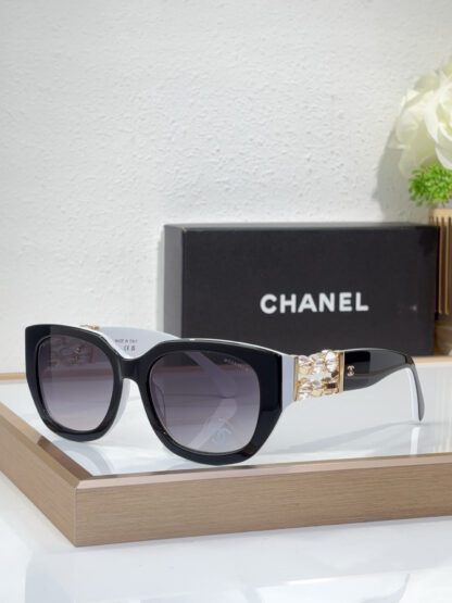 Chanel Fashion Sunglasses - Image 4