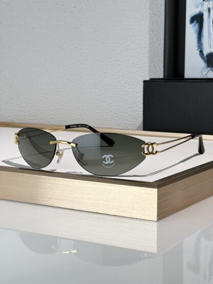 Chanel Fashion Sunglasses - Image 4