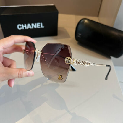 Chanel Fashion Sunglasses - Image 4