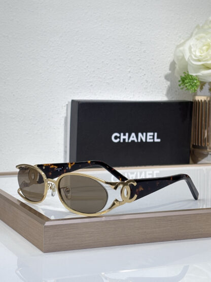 Chanel Fashion Sunglasses - Image 4