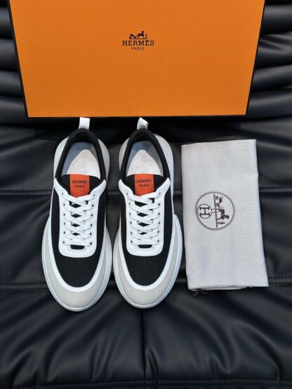 Hermès men's black and white soft and comfortable casual sports shoes - Image 3