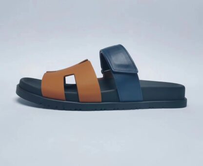 Hermès couple brown and blue woven slippers - Image 3