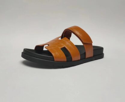 Hermès Couple's Earth-Colored Braided Slippers - Image 3
