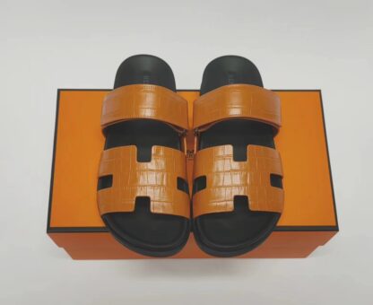 Hermès Couple Braided Brown and Black Slippers - Image 3