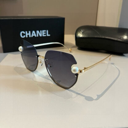 Chanel Fashion Sunglasses - Image 4