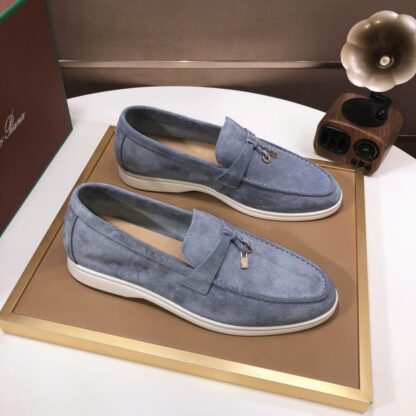 Hermès grey-blue couple's high-end classic loafers - Image 3