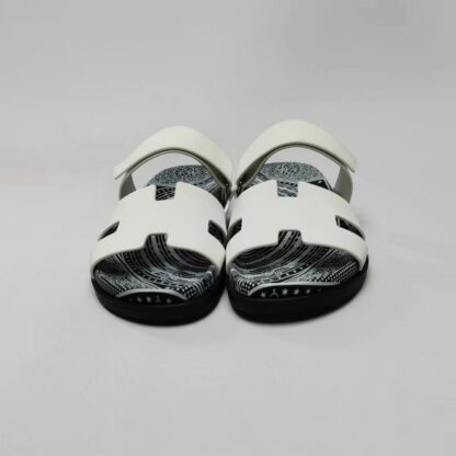 Hermès Couple Braided Black and White Slippers - Image 3