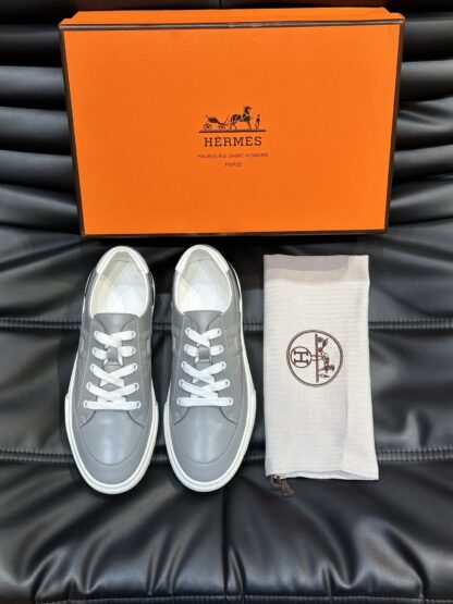 Hermès Men's Light Grey Comfort Low-Top Casual Sneakers - Image 3