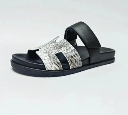 Hermès classic black and silver couple woven slippers - Image 3