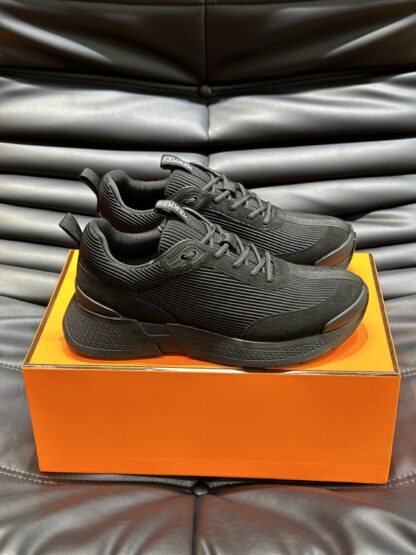 Hermes men's black breathable fashion casual sports shoes - Image 3