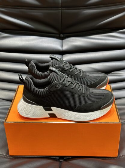 Hermes men's black and white breathable fashion casual sports shoes - Image 3
