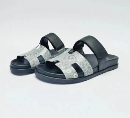 Hermès classic gray and black couple woven slippers - Image 3