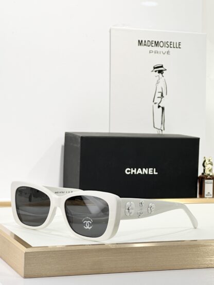 Chanel Fashion Sunglasses - Image 4