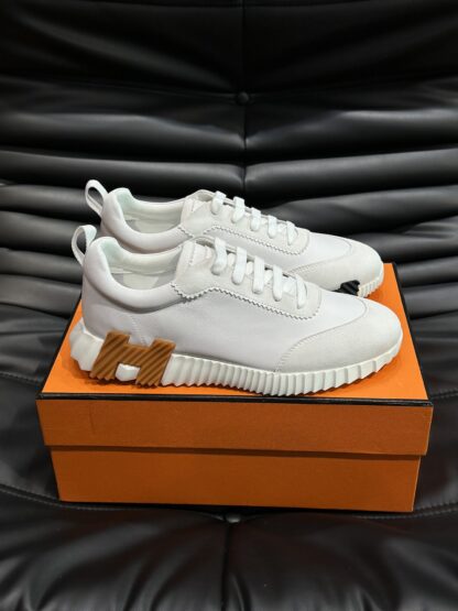 Hermès white versatile casual sneakers - Image 3