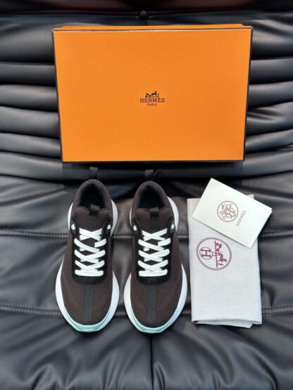 Hermes high-end men's fashion dark brown casual breathable simple sports shoes - Image 3