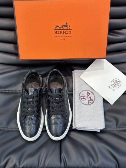 Hermès Men's Soft Lightweight Black Low-Top Casual Sneakers - Image 3