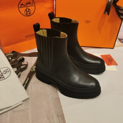 Hermes autumn and winter black leather ankle boots heel height 4cm - Image 2