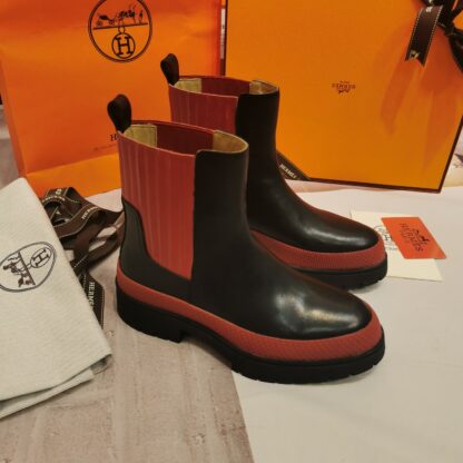 Hermes autumn and winter comfortable leg-modifying black short boots with a heel height of 4cm - Image 2