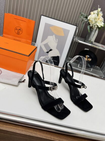 Hermès handmade black stiletto sandals - Image 3