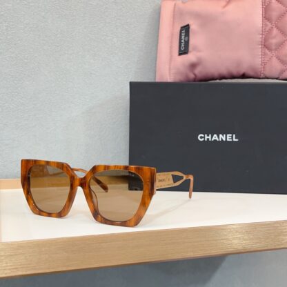 Chanel Fashion Sunglasses - Image 4