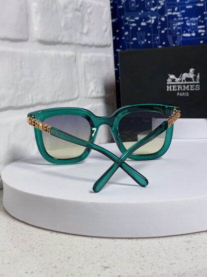 Hermès Retro Square Versatile Women's Sunglasses - Image 3
