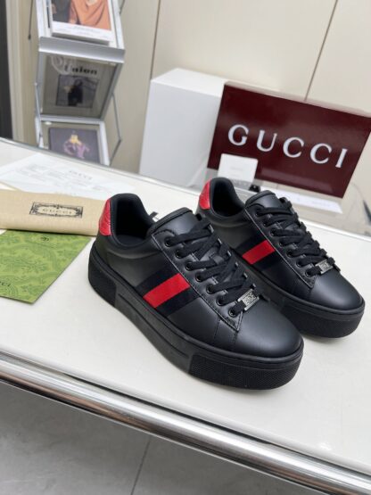 Gucci classic white shoes - Image 3