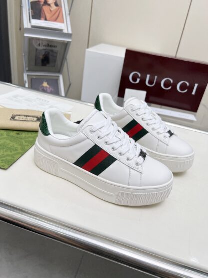 Gucci classic white shoes - Image 4