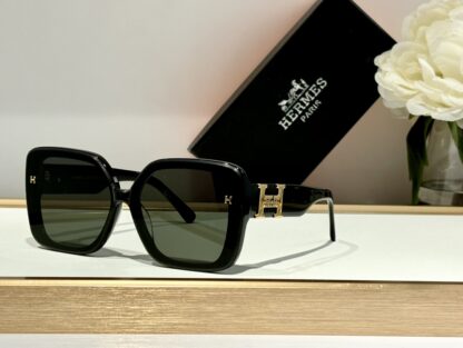 Hermès Fashion Sunglasses - Image 3