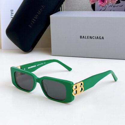 Balenciaga fashion sunglasses - Image 3