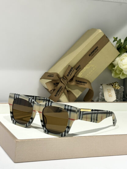 BURBERRY Fashion Temperament Sunglasses - Image 4
