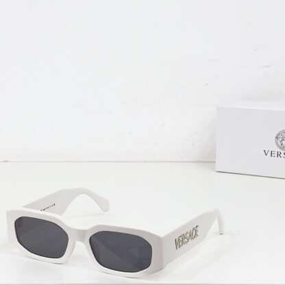 Versace fashion trend sunglasses - Image 3