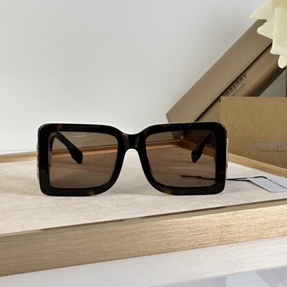 BURBERRY Fashion Temperament Sunglasses - Image 4