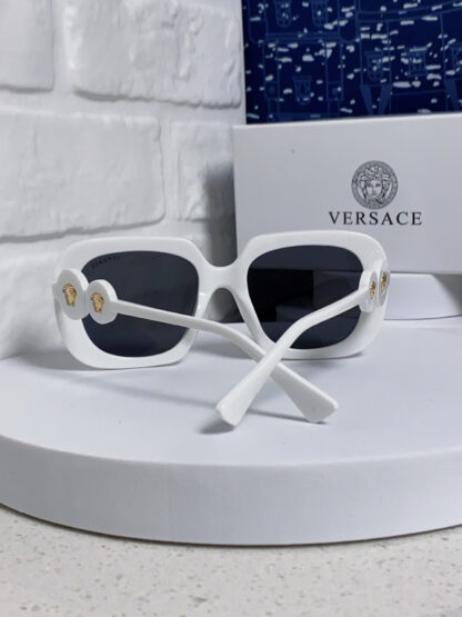 Versace fashion trend sunglasses - Image 4